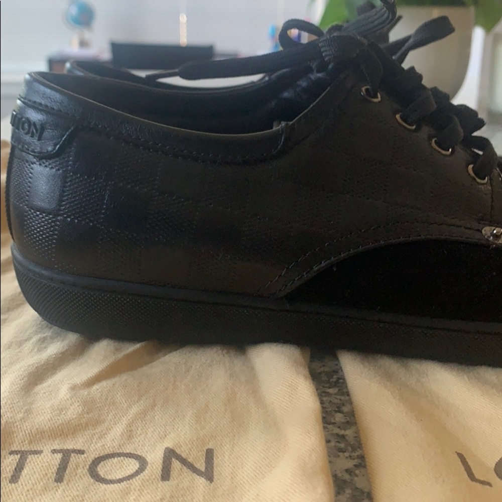 Men’s Louis Vuitton Dress Sneakers - Picture 2 of 6